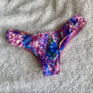 Vekker Cheeky bottoms